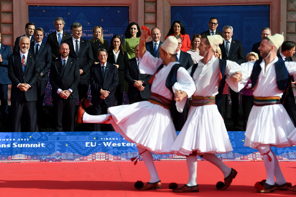 Costumi albanesi tradizionali